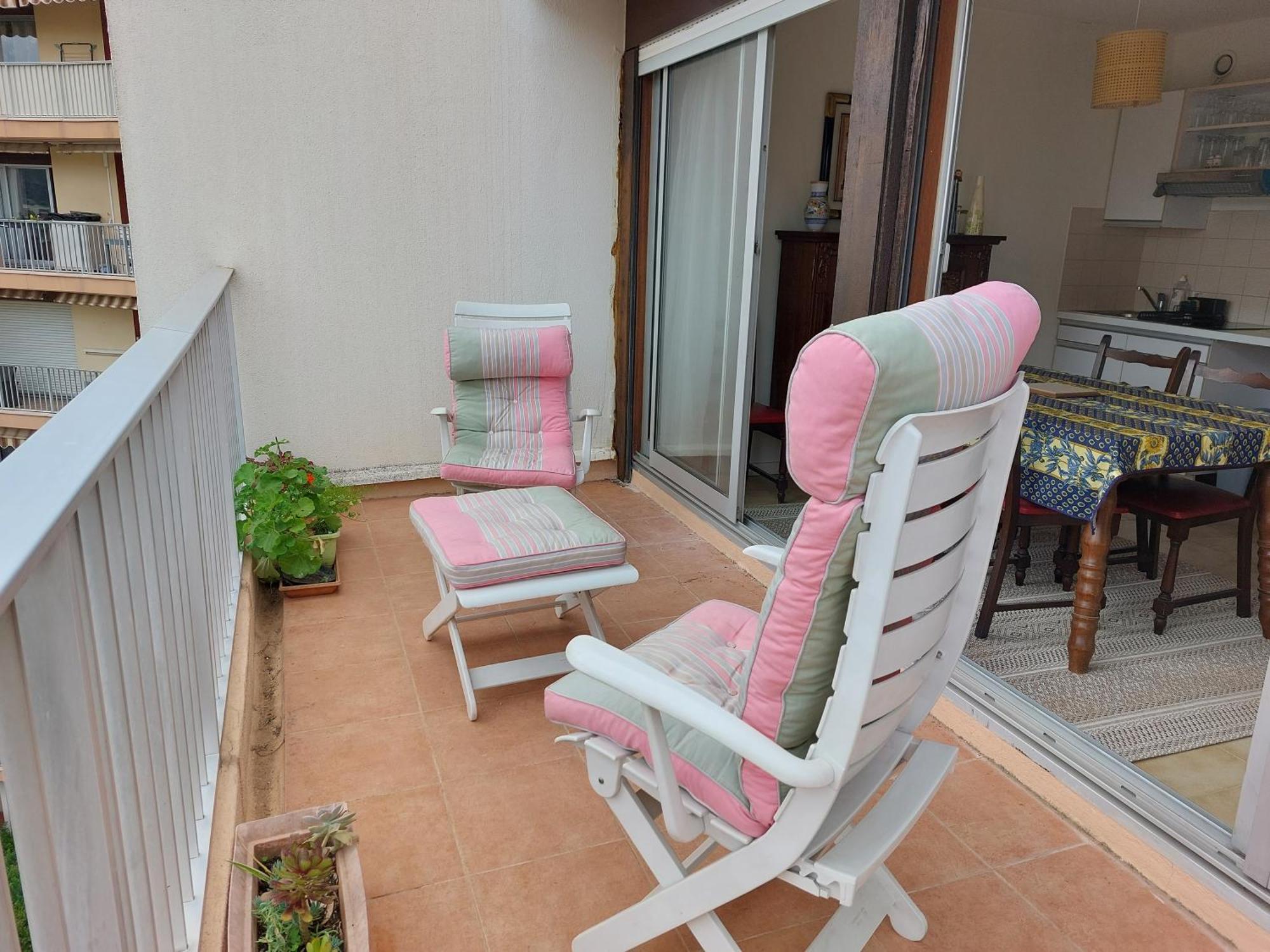 Apartment Nausicaa T2 Climatise Piscine - Axelle Loc'appart